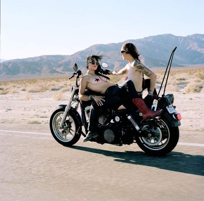 Girls on a motorcycle in Duntai