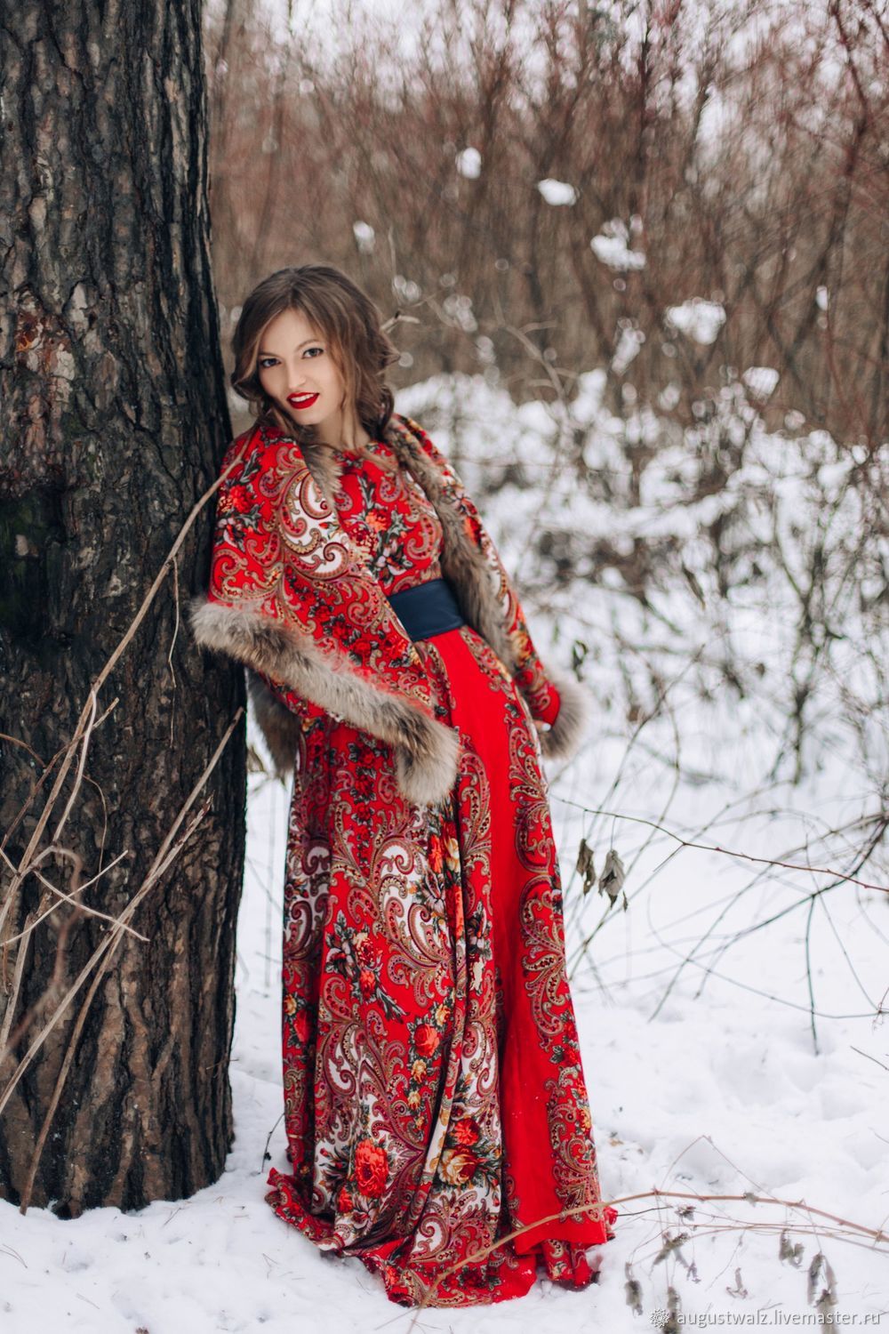Photo Girls in Slavic costumes in Duntai