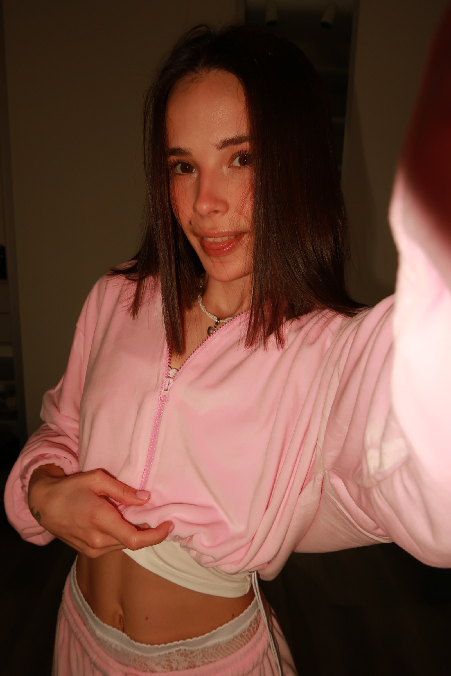 Tina brings the glow — live moments in Duntai